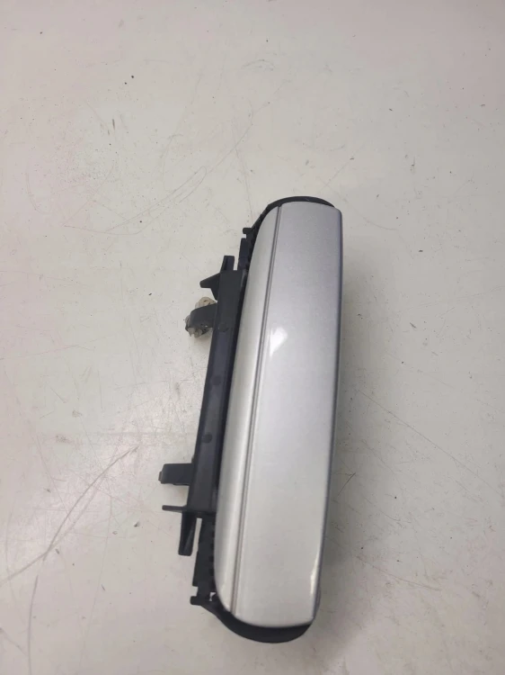 KLAMKA ZEWNĘTRZNA LEWY TYŁ A3 A4 A6 4B0839885
