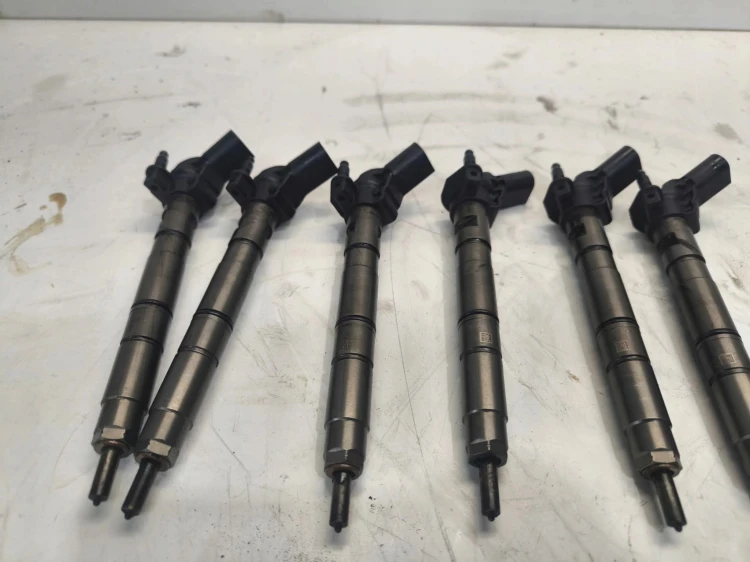 WTRYSK WTRYSKIWACZ AUDI VW 2.7 3.0 TDI 059130277AJ ORYGINAŁ !!!