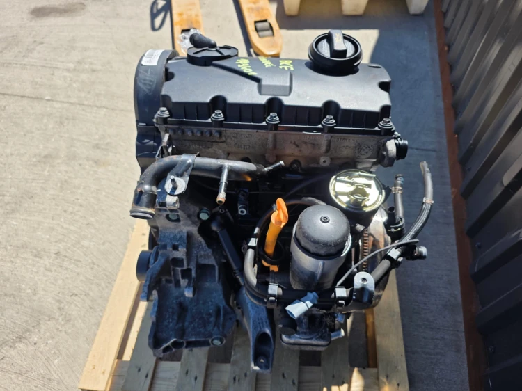 SILNIK AUDI A4 B6 B7 A6 C5 1.9 TDI BKE 179401 KM BEZ OSPRZĘTU !!!