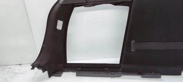 BOCZEK BAGAŻNIKA HAK LEWY AUDI A4 B9 8W9863879B
