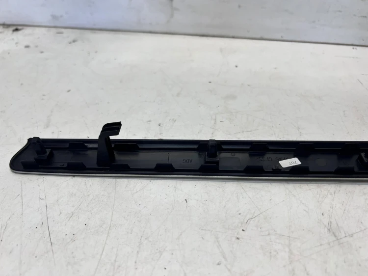 DEKOR DRZWI LEWY PRZÓD AUDI A5 8T 8T0867409 1/26 SZCZOKOWANE ALUMINIUM