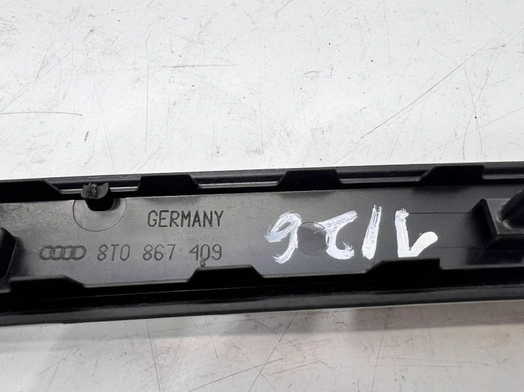 DEKOR DRZWI LEWY PRZÓD AUDI A5 8T 8T0867409 1/26 SZCZOKOWANE ALUMINIUM
