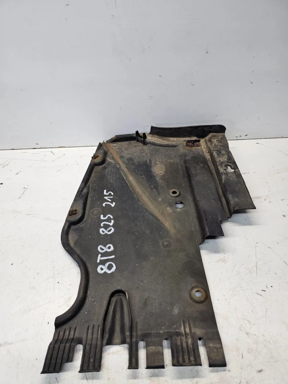 OSŁONA PŁYTA PODWOZIA LEWY TYŁ AUDI A5 8T 8T8825215