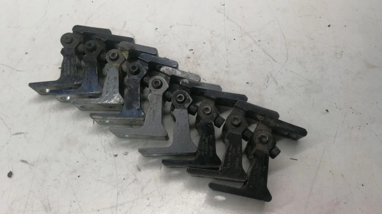 ZAWIAS DRZWI LEWY AUDI A4 B8 A5 8T Q5 8K0831401E
