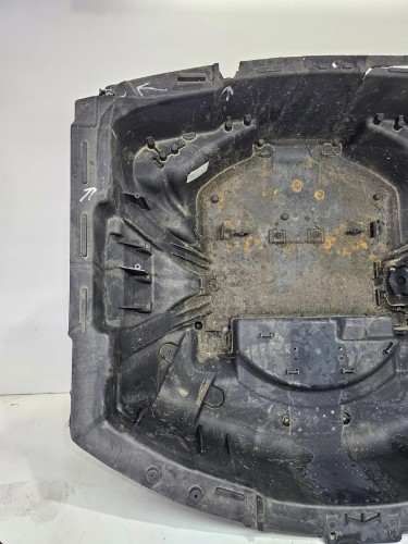 PODŁOGA WANNA WNĘKA KOŁA AUDI A8 D4 4H0803261D