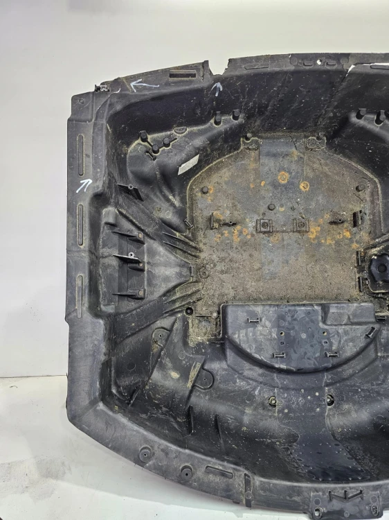 PODŁOGA WANNA WNĘKA KOŁA AUDI A8 D4 4H0803261D