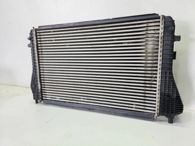 CHŁODNICA POWIETRZA INTERCOOLER AUDI VOLKSWAGEN SEAT SKODA 1K0145803S