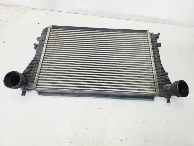 CHŁODNICA POWIETRZA INTERCOOLER AUDI VOLKSWAGEN SEAT SKODA 1K0145803S