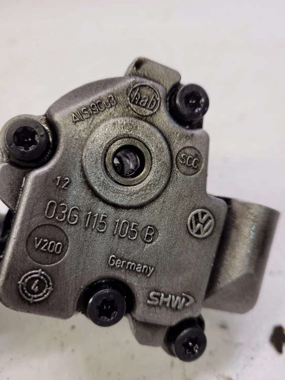 POMPA OLEJU AUDI VW SEAT SKODA 2.0 TDI 03G115105B