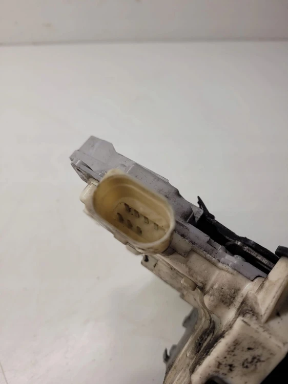 ZAMEK DRZWI PRAWY PRZÓD AUDI A3 A6 4F1837016 7-PIN