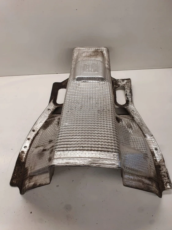 OSŁONA TERMICZNA AUDI A5 8T COUPE 8T0804160F