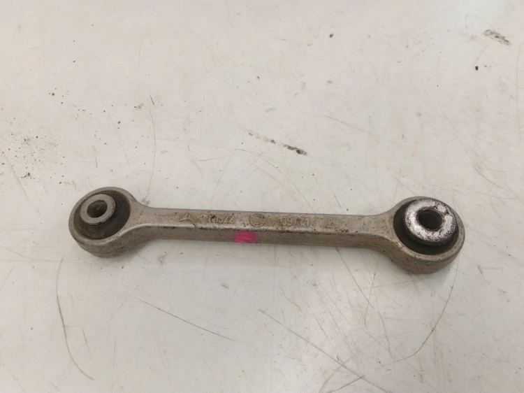 ŁĄCZNIK STABILIZATORA AUDI A4 B8 A5 8K0411317C