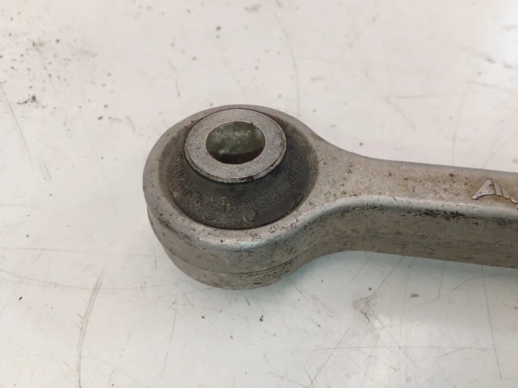 ŁĄCZNIK STABILIZATORA AUDI A4 B8 A5 8K0411317C