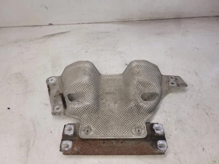 OSŁONA TERMICZNA WAŁU AUDI Q5 8R 8R0521443C