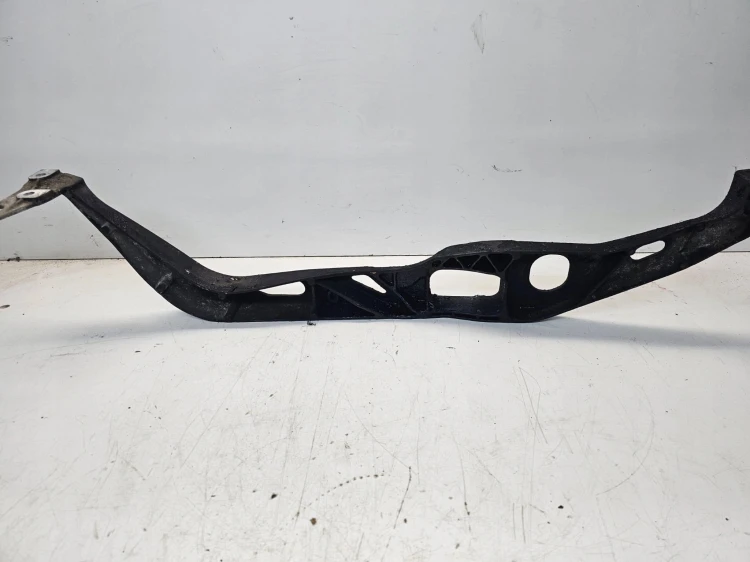 BELKA WSPORNIK SILNIKA AUDI A4 A5 A6 8K0199521Q