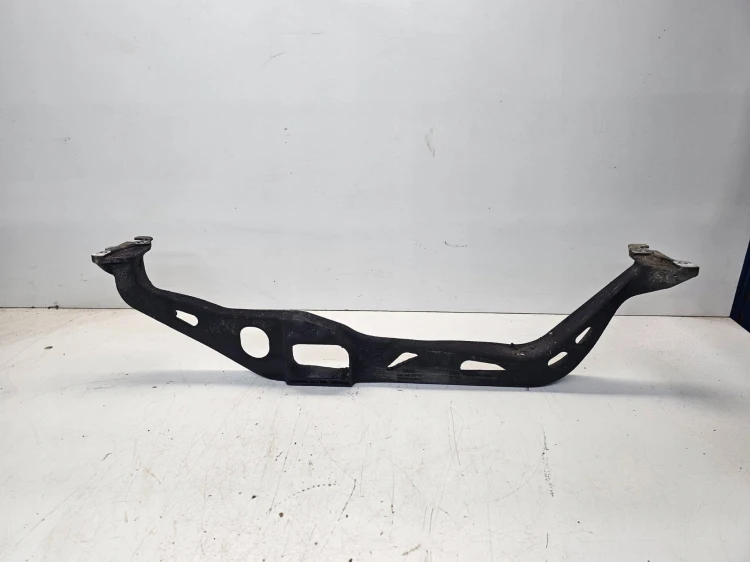 BELKA WSPORNIK SILNIKA AUDI A4 A5 A6 8K0199521Q