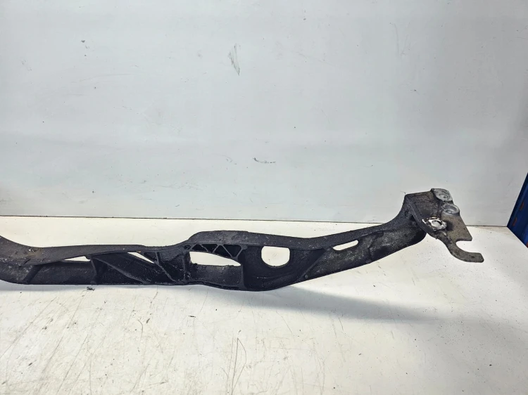 BELKA WSPORNIK SILNIKA AUDI A4 A5 A6 8K0199521Q