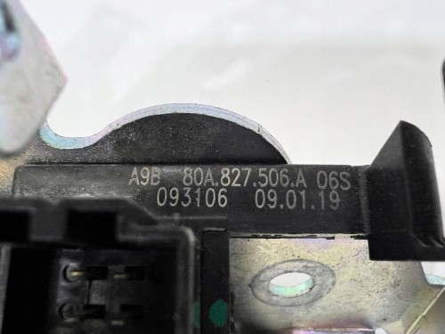 ZAMEK KLAPY TYŁ AUDI Q5 FY 80A827506A