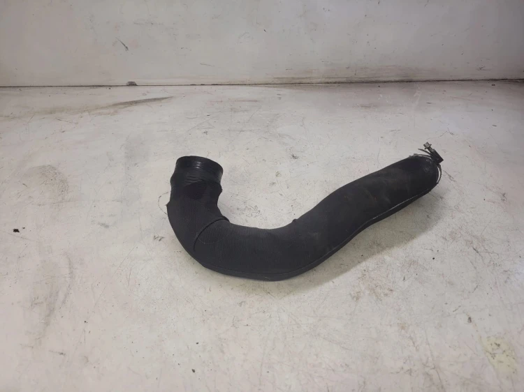 RURA WĄŻ INTERCOOLERA AUDI Q5 8R 8R0145738H