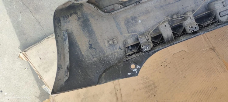 ZDERZAK TYŁ AUDI A1 8X 3-DRZWI LY4S PDC KOMPLET