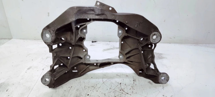 ŁAPA PODPORA SKRZYNI BIEGÓW AUDI A6 A7 4G0399263AC