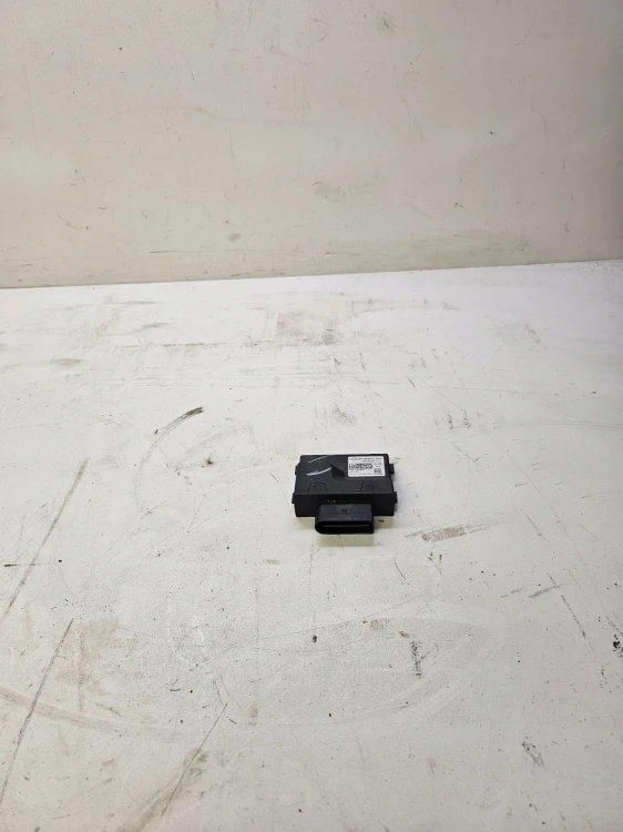 STEROWNIK POMPY PALIWA AUDI A4 B9 A5 Q7 8W0906093C