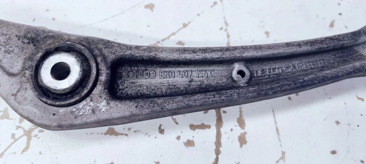 WAHACZ PRAWY PRZÓD AUDI A4 A6 A7 8K0407156C DUŻY