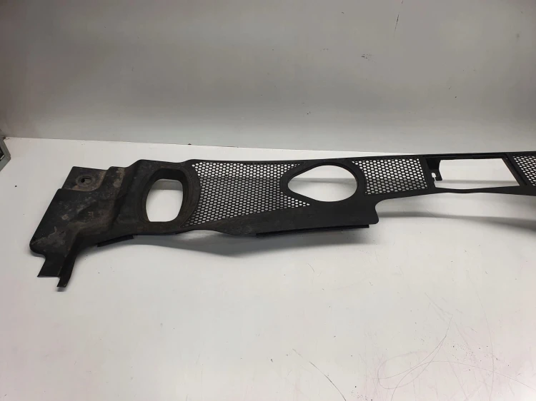 PODSZYBIE PLASTIKOWE AUDI A4 B8 A5 8T 8K1819447B