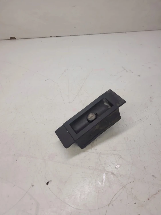 UCHWYT PODNOŚNIKA LEWARKA AUDI A6 C7 4G0802845