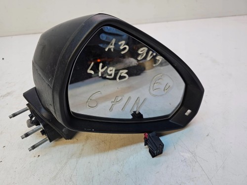 LUSTERKO ZEWNĘTRZNE PRAWE AUDI A3 8V SEDAN LY9B 6-PIN