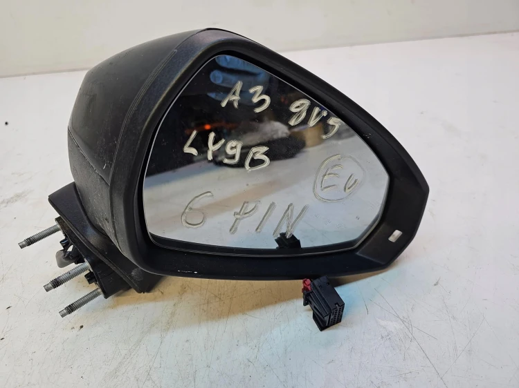 LUSTERKO ZEWNĘTRZNE PRAWE AUDI A3 8V SEDAN LY9B 6-PIN