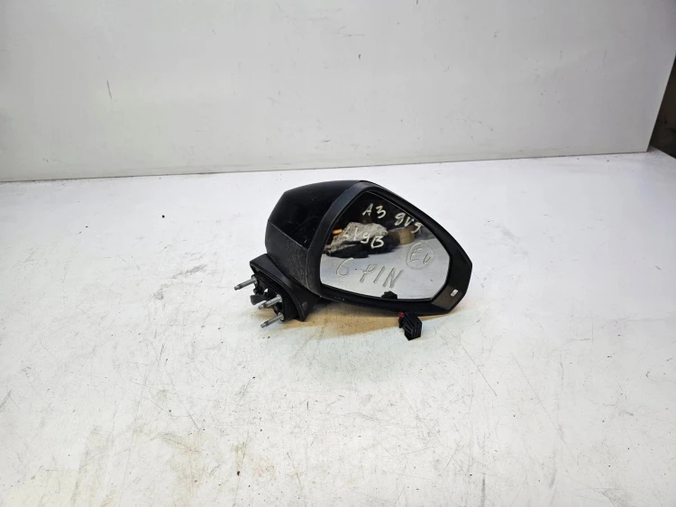 LUSTERKO ZEWNĘTRZNE PRAWE AUDI A3 8V SEDAN LY9B 6-PIN