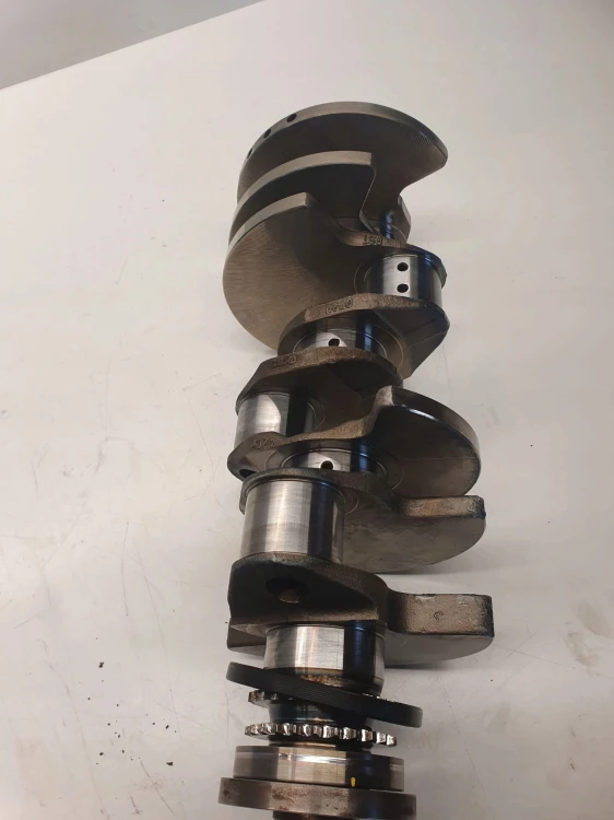 WAŁ KORBOWY AUDI S4 B6 B7 4,2 BBK V8 ORYGINAŁ