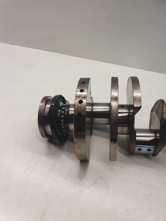 WAŁ KORBOWY AUDI S4 B6 B7 4,2 BBK V8 ORYGINAŁ