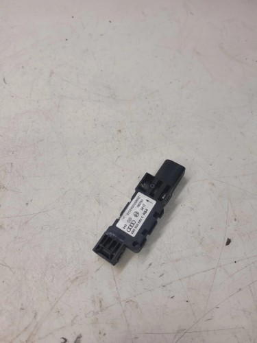 CZUJNIK UDERZENIOWY AUDI A3 8P A6 A8 D3 4B0959643E