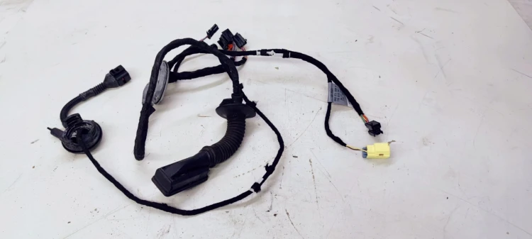 WIĄZKA DRZWI PRAWY PRZÓD AUDI A4 B8 8K0971030B