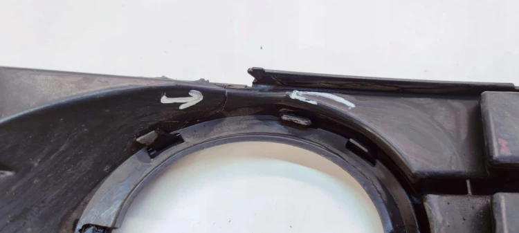 KRATKA ATRAPA ZDERZAKA AUDI A3 8P 8P0807681M