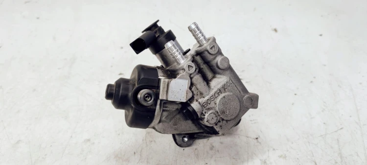 POMPA PALIWA CR AUDI A4 A5 A6 2.0 TDI 03L130755AC