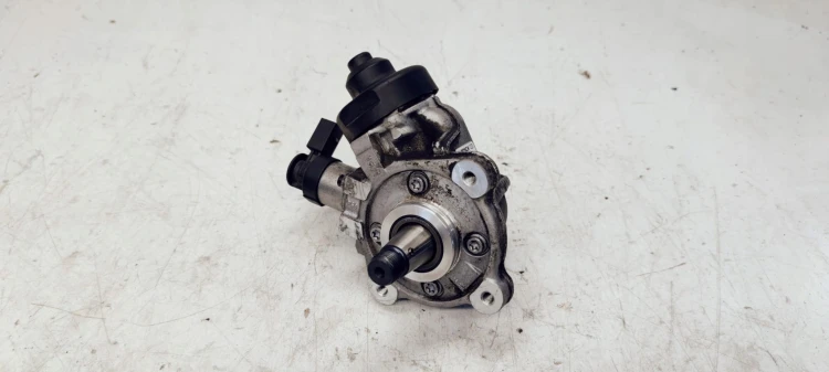 POMPA PALIWA CR AUDI A4 A5 A6 2.0 TDI 03L130755AC