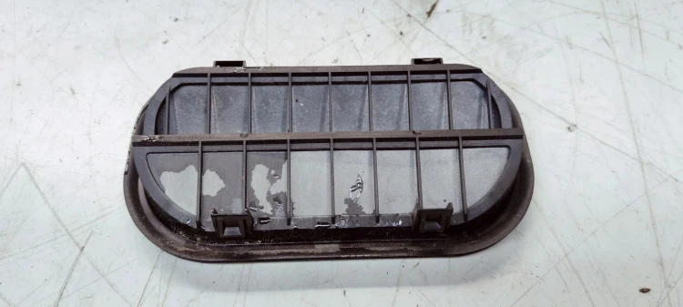 KRATKA POWIETRZA TYŁ AUDI A1 8X A4 B9 6R0819465A