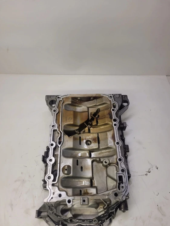 MISKA OLEJOWA PÓŁBLOK AUDI A4 2.0 TFSI 06H103603S