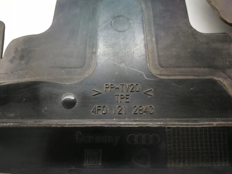 KIEROWNICA POWIETRZA PRAWA AUDI A6 C6 4F0121284C