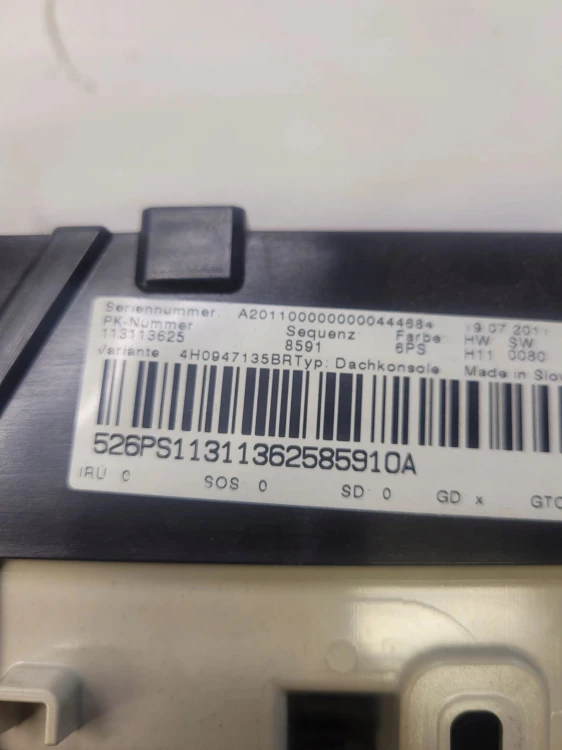 LAMPKA PODSUFITKI LED AUDI A8 D4 LONG 4H0947135BR