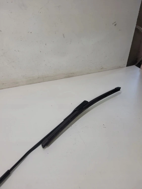 RAMIĘ WYCIERACZKI PRAWE AUDI A1 8X 8X1955408