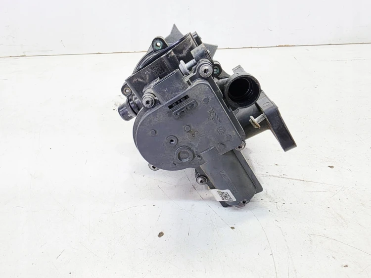 POMPA WODY ZAWÓR + TERMOSTAT AUDI A4 B9 A5 Q5 FY 2.0 TFSI 06L121111K