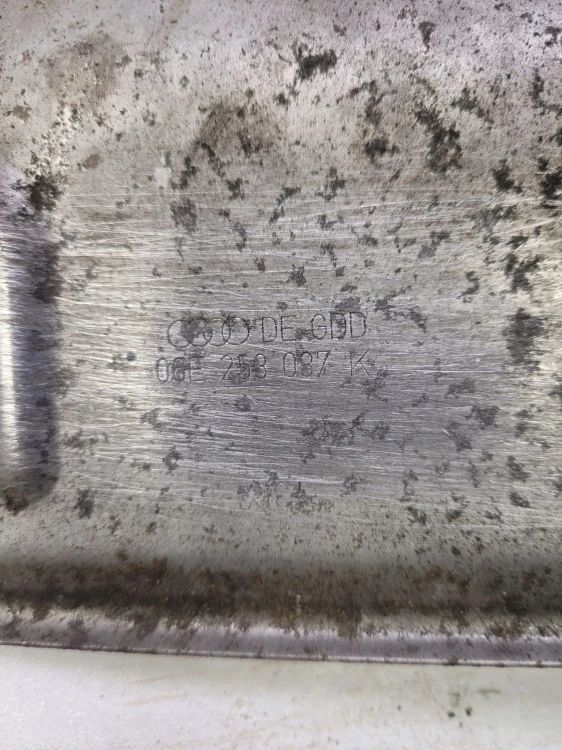 OSŁONA TERMICZNA LEWA AUDI S4 S5 A6 C6 06E253037K