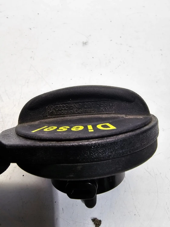 KOREK WLEWU PALIWA AUDI VW SEAT SKODA 5N0201553D