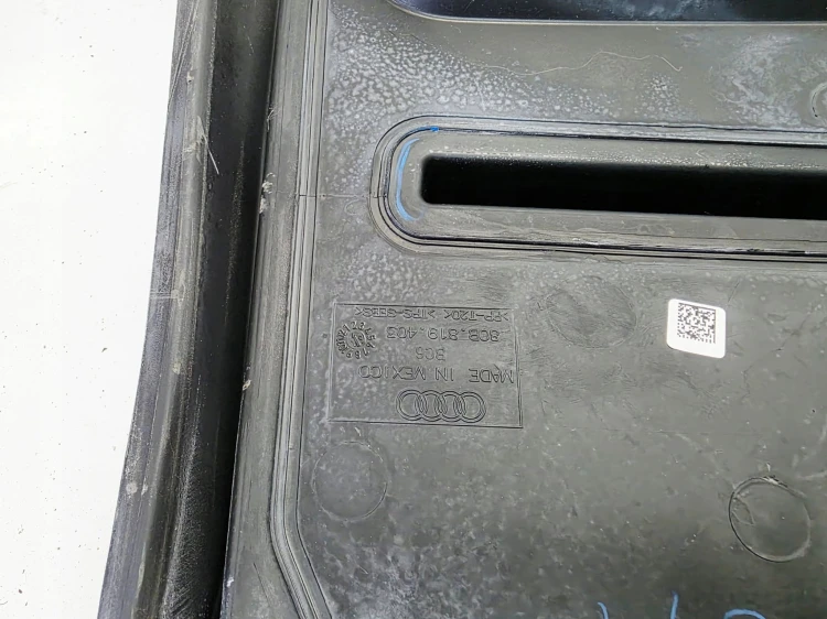 PODSZYBIE PLASTIKOWE AUDI Q5 FY 80B819403 EUROPA
