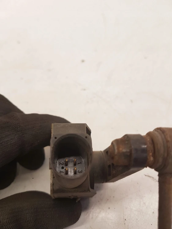CZUJNIK POZIOMOWANIA ŚWIATEŁ AUDI A4 A5 1T0907503