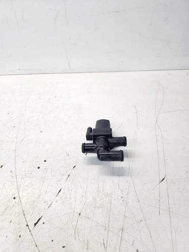ZAWÓR ELEKTROMAGNETYCZNY WODY AUDI A4 A5 Q5 1T0820036D
